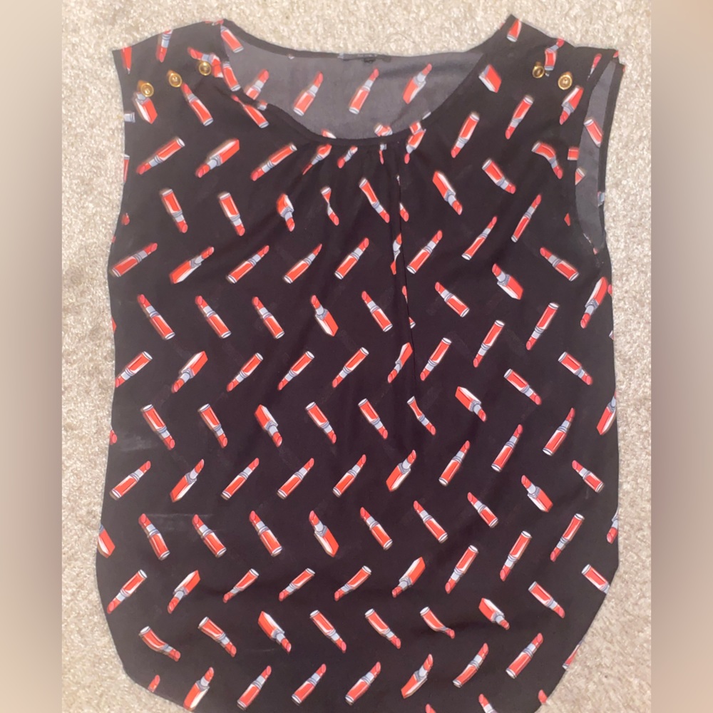Lipstick blouse